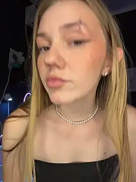 MilaMoone - naked ASS twerk in standing doggy WOW!😜