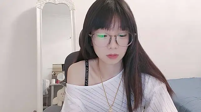 Angel_81 - 有没有资本介入一下 我太难了！！！