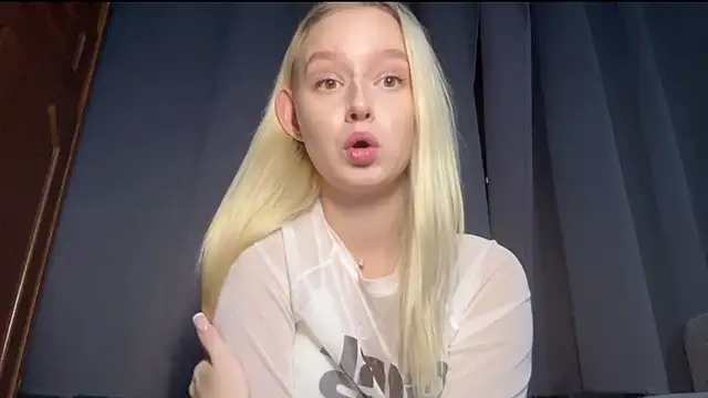 TerezaKim - I'll tease you with my booty