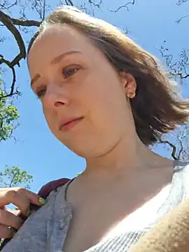Public_Katrisha - Flash my nipples