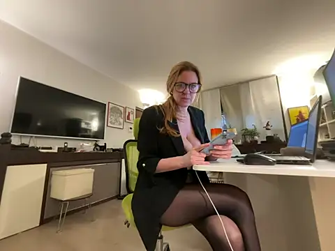 Latuaottavia_ - ride dildo