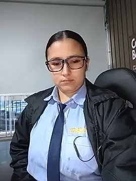 Cute_Penelope - zoom pussy+rub clitoris at work🤫shh