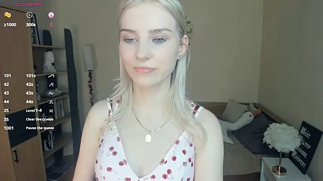 LaynePingitore - Slap and squeeze my booty