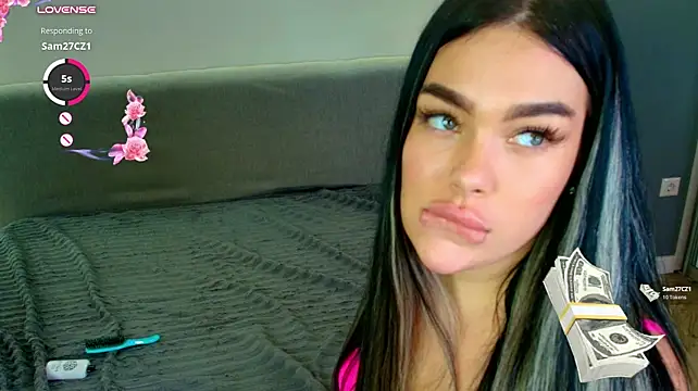 Katerine_Monroe - suck 1 dildo both