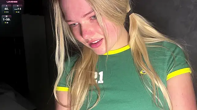 SteffaLains - Spill water on my t-shirt!