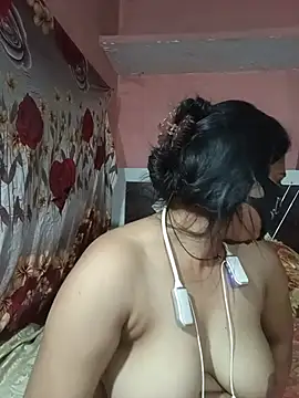 Hot_Indiancpl