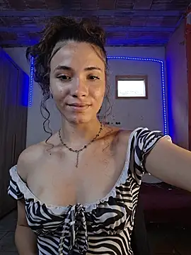 PocaHontas2026 - I'm really horny today, make me CUMM