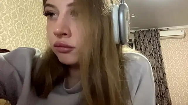 MyrtisBrighter - naked tits