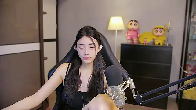 XiaoYuBao- - 完成目标穿性感的游泳衣20分钟