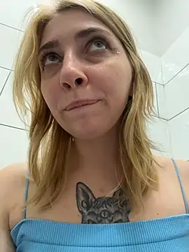 Sunny___Bunny - massage ass with opendoor