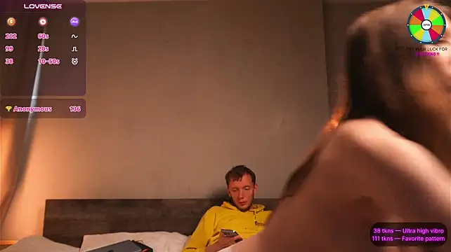 VunderSEX - Naked pillow riding