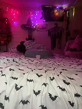 Trenaonmute - Cum check out the nasty old bitch u hate
