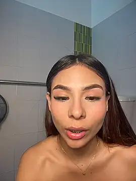 Amira_cute2 - Remove panties +Touch pussy
