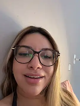 Clarasc - Flash da bucetinha rosa