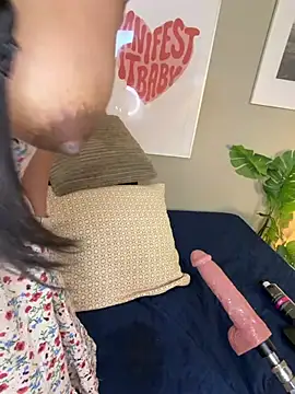 Lilith_dh - big runs in my stockings 🤤🥵🥵