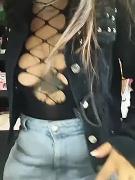 MissNyraSecret - Tits out in public in store