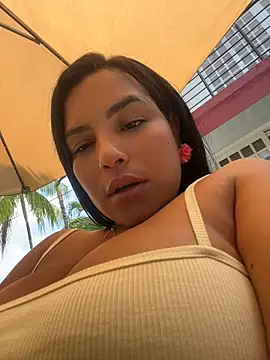 Sara-Vegaa - FUCK WITH DILDO UNDER TABLE IN PUBLIC