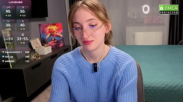 Alice_toffee - toy inside pussy👀