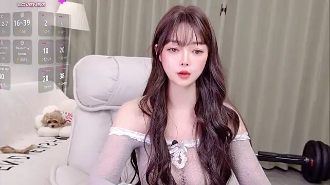 Uikyy1 - 要站在光里 不要光站在那里