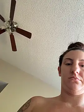Sweetsirenn - topless no cover outside 1 min lap