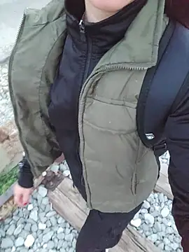U_prolazu - Dildo deeptroath in public