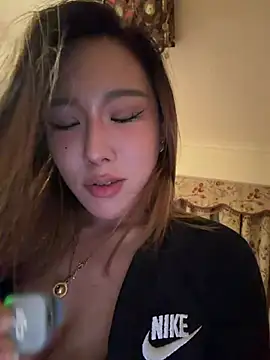 Manson13333 - 🔥 御姐挑逗 + 呻吟