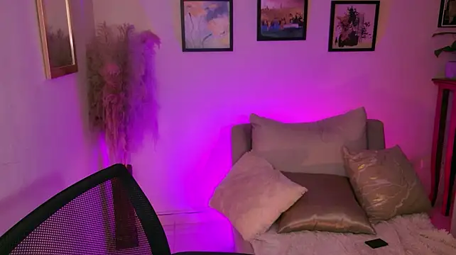 MaraMoretti - MAKE MY PUSSY WET WITH VIBES🍒
