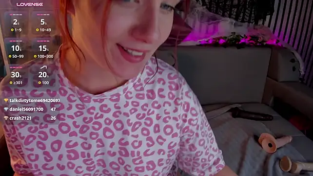 Casey_Sweeet - finger suck saliva