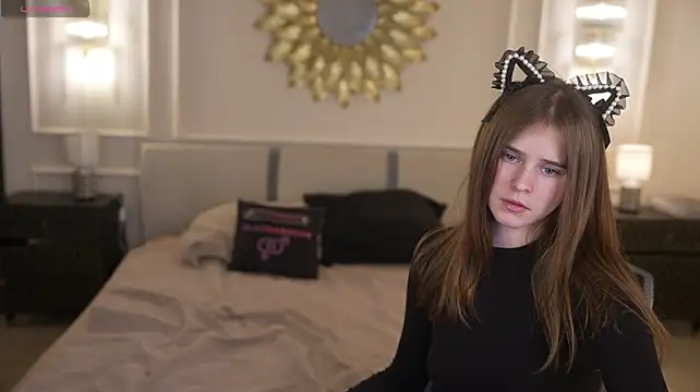 Julia__Star_ - show tits Lexi