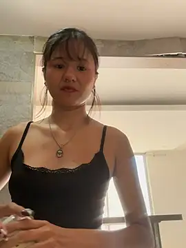 Ivi_sunny - All naked in the kitchen