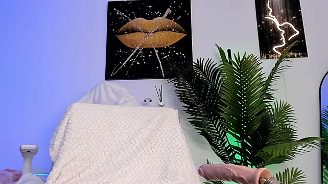 AnyssyaHot - squirt show