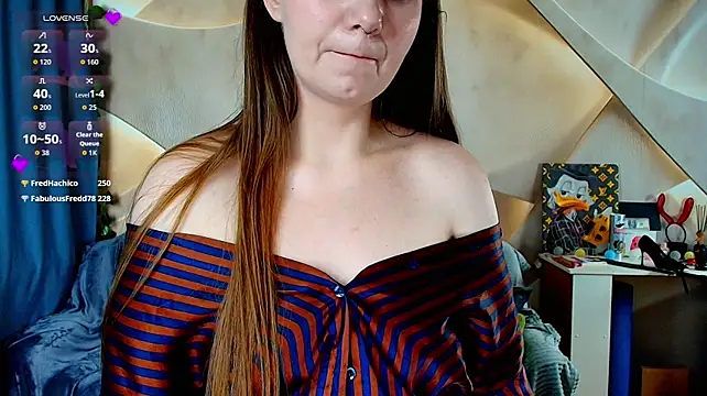 Millie_Mint - I’m teasing you with my tummy and hips