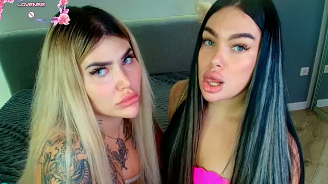 Katerine_Monroe - suck 1 dildo both