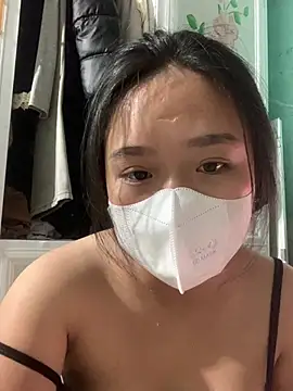 LauraBabyboo - Show pussy