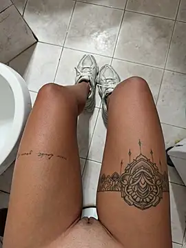 Thegirlofthemirror - Culo aperto a pecora