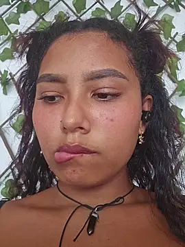 Andrea_Mcfly - DOMI CONTROL ON MY CLIT UNTIL SQUIRT💦