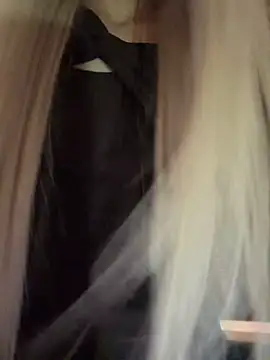 AlyssaFoxx_ - Take Top OFF In Public😈
