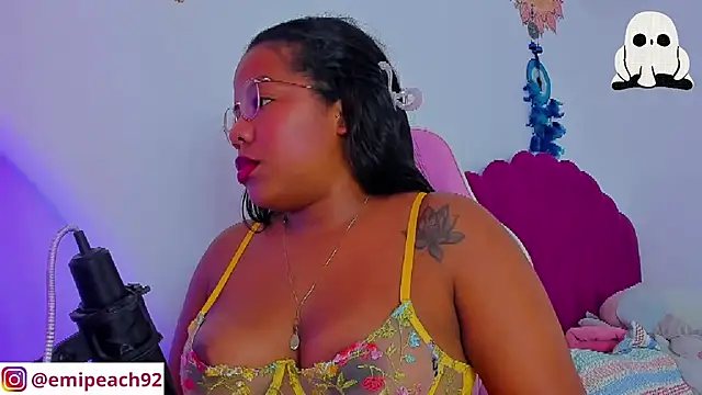Samanthaabloom - Juices n Milk all over my body💦
