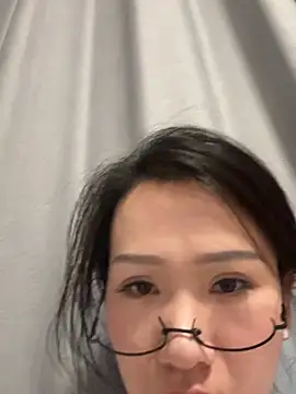 Xinxinxinyy1 - 每天开心