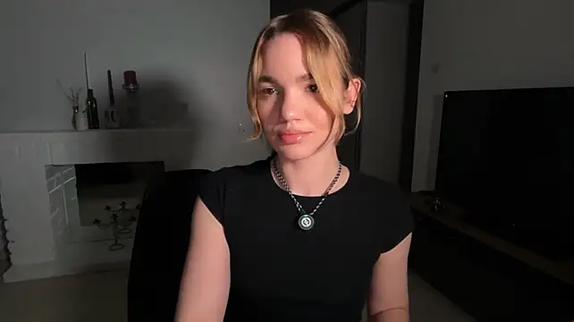 HolaAmnesia - flash tits and play nipples