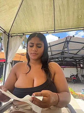 NayTorres - SPREAD ASS AND RUB ASSHOLE IN PUBLIC