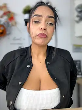 Sara-77 - OIL HUGE BOOBS + MASTURBATION 💦💦CUM