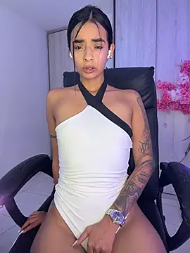 Annacherry_77