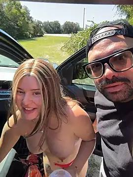 BARBIEsexyCOUPLE - Last tipper get a hot video 🥵