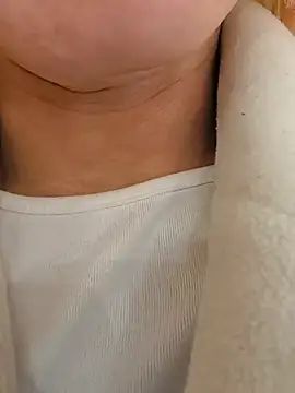 DirtyTechCouple- - Suck 2 Fingers in Car 🍑😈