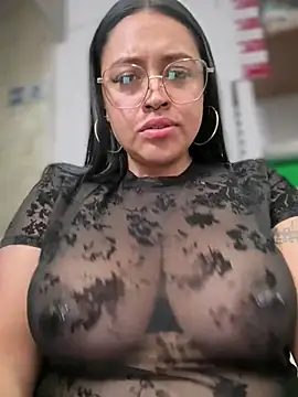 Outdoors-Mia_Khalifa - 🚨 drooling breasts in public 🚨
