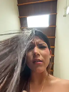 CherrySmirkXXX - MAKE ME SQUIRT WITH YOUR VIBES!! 💦💦