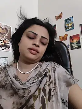Pinky-2 - Oiling My Sexy Pussy Hole