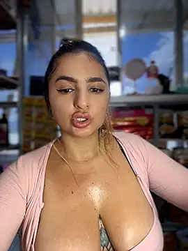 Sammyqueenx21 - riding my dildo on my chair