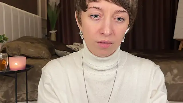 Daniellia_ - teasing you with my belly
